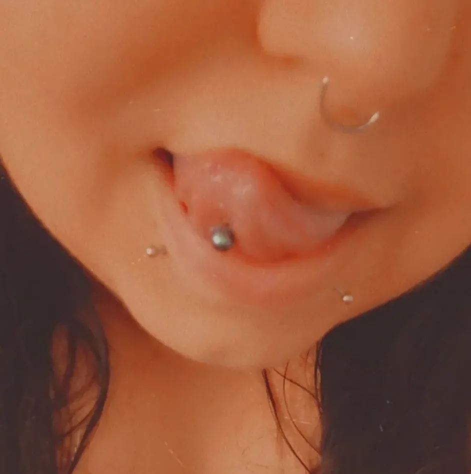 Esila, 30