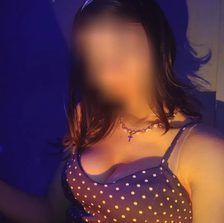 Esther, 20