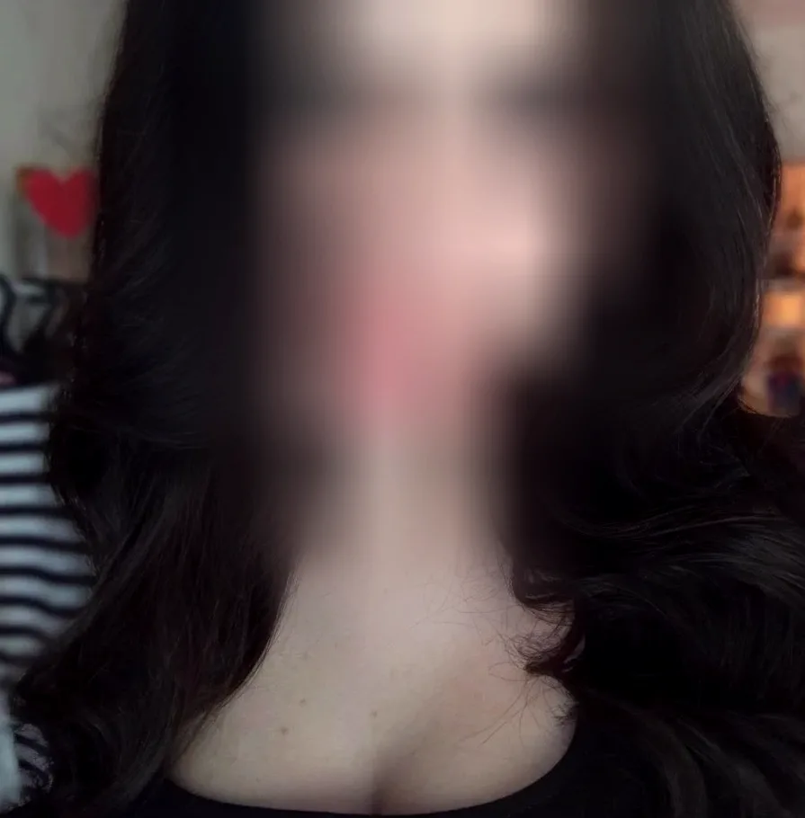 Nathalie, 21