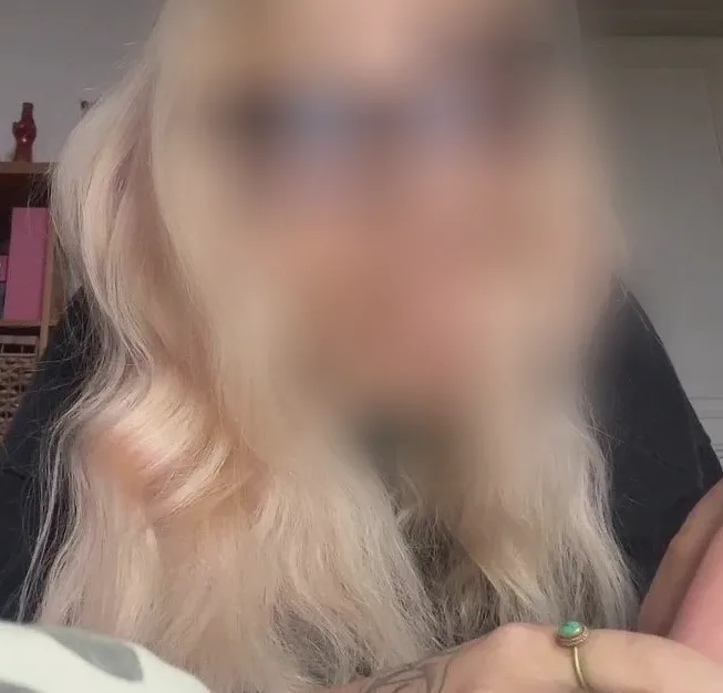 Petra, 23