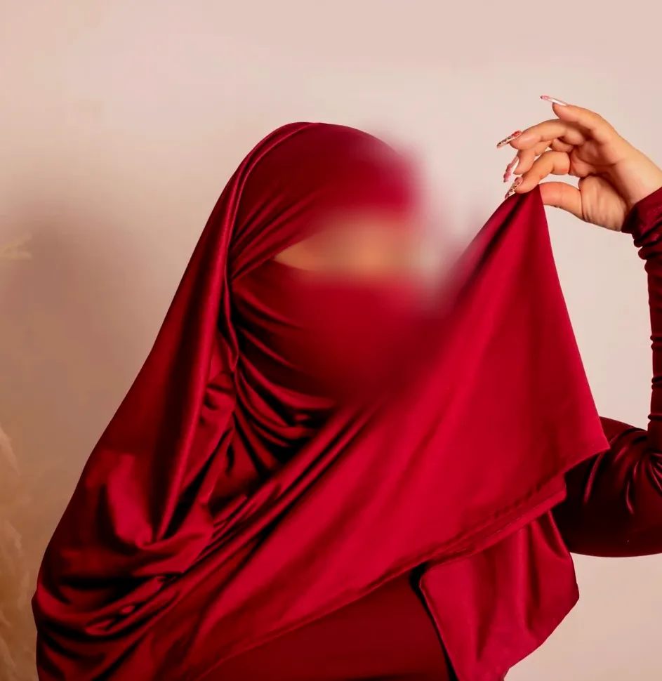 Yara, 25